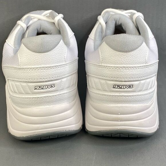 Athletic_Shoes